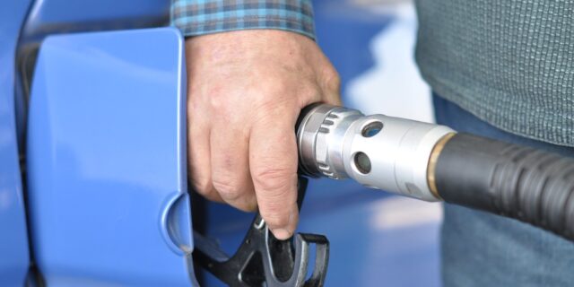 Benzin je dražší v Itálii a Chorvatsku, levnější v Polsku a Maďarsku