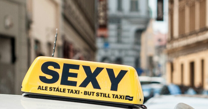 Liftago varuje před odstraněním pravomocí měst regulovat taxi
