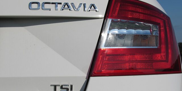 Českému trhu s ojetými vozy dominují škodovky Octavia a Fabia