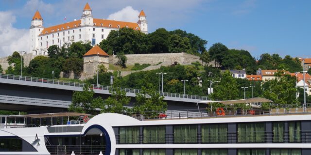 Nejoblíbenější značkou na Slovensku je státem dotovaný RegioJet