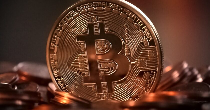 Past na naivní investory, na obzoru je „půlení“ bitcoinu
