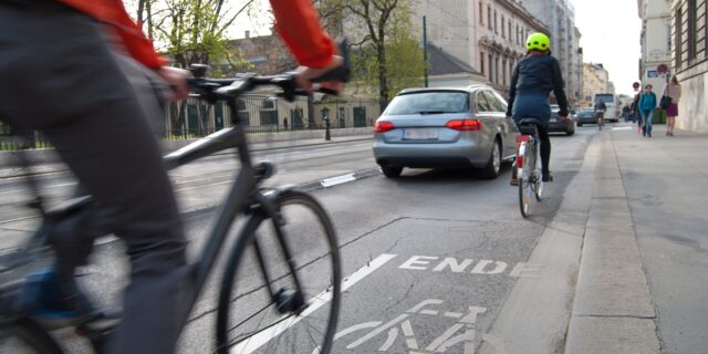 UNIQA: cyklistická sezóna začala. Jak pokrýt rizika s ní spojená?