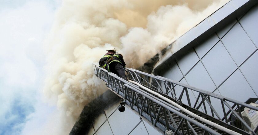 Firmy podceňují požární bezpečnost. Časovaná bomba, tvrdí experti