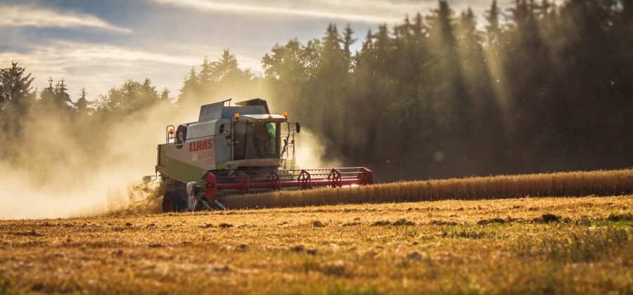 CETA: Evropské dotace a regulace: Dvojsečná zbraň českého zemědělství