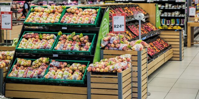 CETA: Ceny potravin i nadále klesají