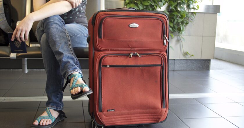 Cestování do zahraničí se vloni propadlo o dvě třetiny. Nejlépe si meziročně vedlo Rakousko