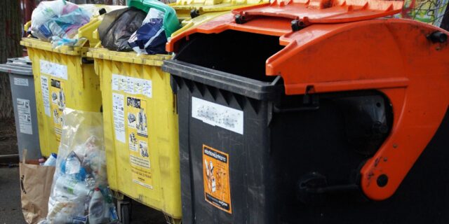 Na vládu opět míří odpadový zákon, má motivovat k třídění