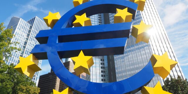 Jan Frait: Bankovní sektor v eurozóně: když není kde brát
