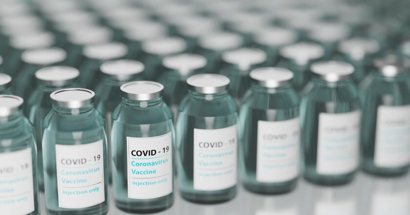 Hejl: Jak se naše vláda snažila motivovat obyvatelstvo k očkování proti Covid-19