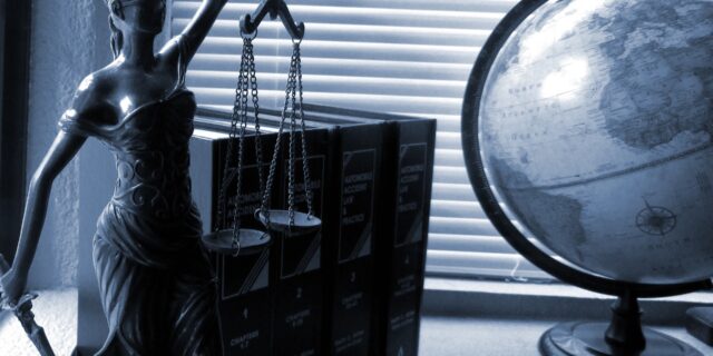 ČAK kritizuje trestní stíhání advokátů za poskytování právních služeb
