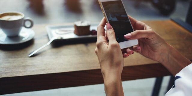 Digitální mobilní platby využívá podle startupu Twisto šedesát sedm procent českých zákazníků