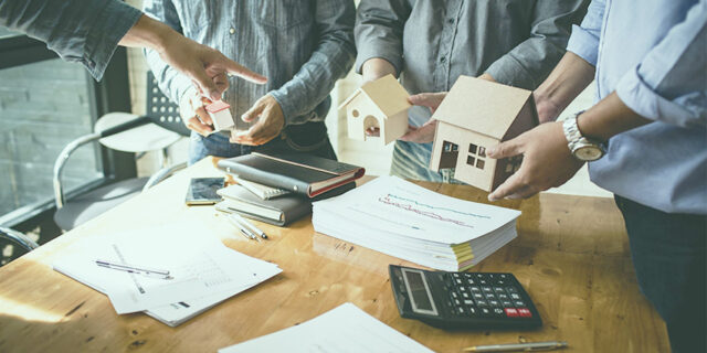 Hypoteční sazby stagnují, čekají na další krok ČNB