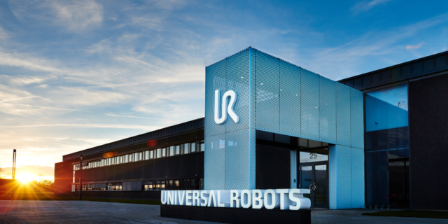 Společnost Universal Robots oznámila rekordní roční tržby přes tři sta milionů dolarů