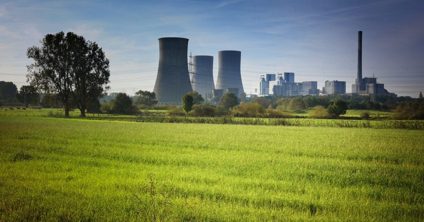 Schmarcz: Proč musíme stavět nové jaderné elektrárny za jakoukoli cenu?