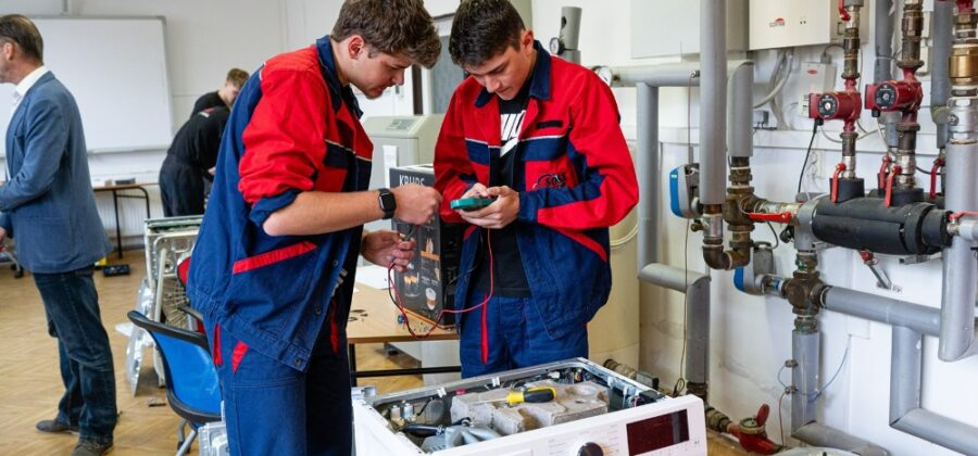 Zájem o studium elektro oborů roste. Školy nestíhají uspokojit poptávku