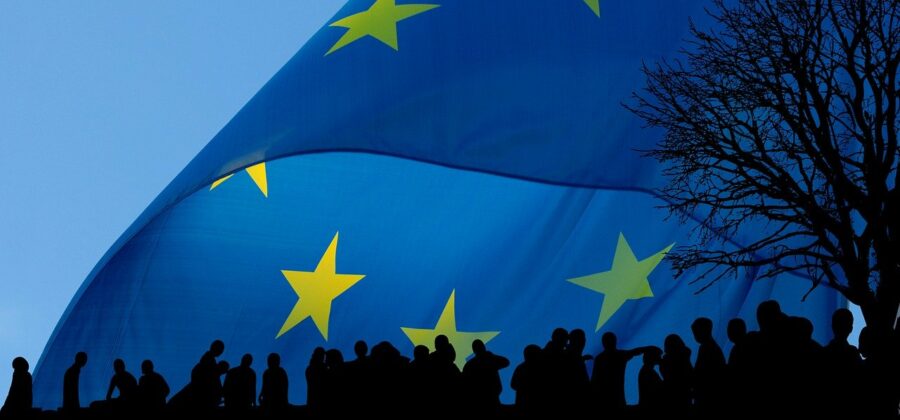 Schmarcz: Diktát Bruselu, nebo dobrovolnost? Vláda kvůli povolenkám EU ETS oprašuje starý nápad s flexibilní Unií
