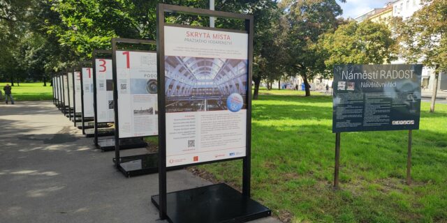 Výstava Skrytá místa pražského vodárenství zamířila do parku Radost