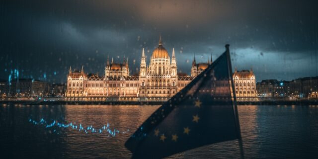 Maďarsko na chvostu EU: Když právní stát zůstává jen na papíře