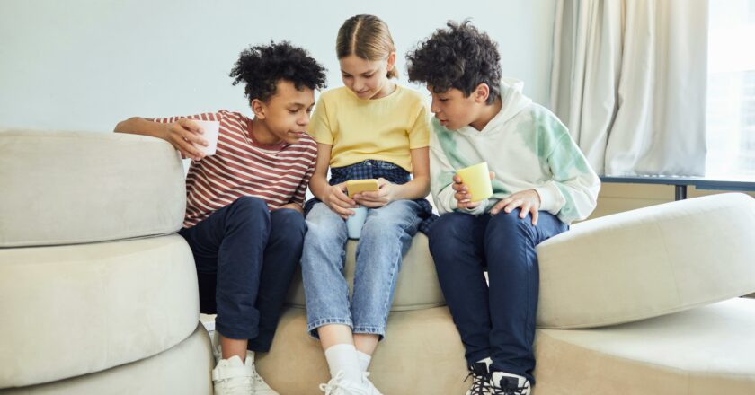 Děti vs. soukromí: EU se štěpí kvůli kontroverznímu „Chat Control“