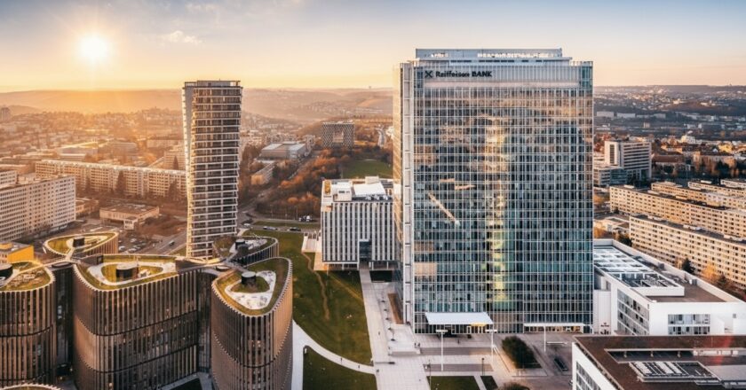 Raiffeisenbank v Česku: Zisk roste, ale co dál?