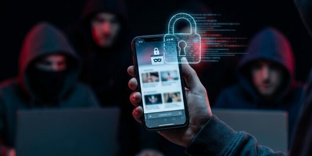 Když hackeři ukradnou vaši pornografickou historii: 200 milionů účtů na Pornhubu v ohrožení