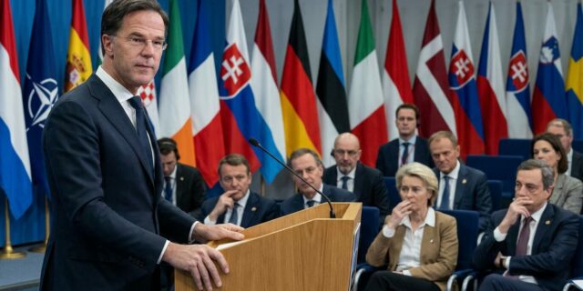 Rutte ujišťuje: Amerika s námi zůstává. Ale věří tomu Evropa?