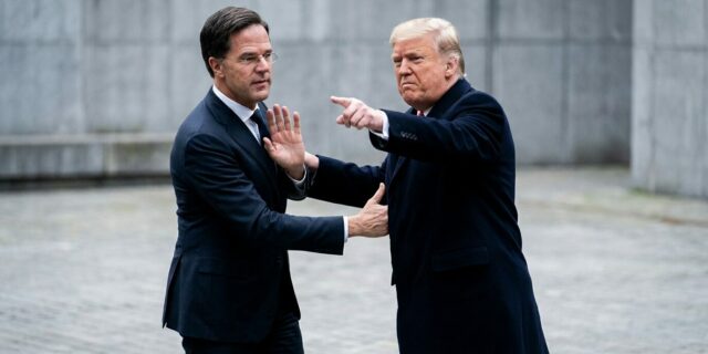 Brusel: Politika se potkává s absurditou