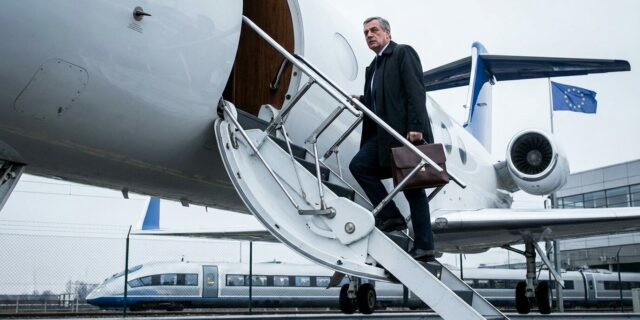 Bruselské tryskáče: Když klimatický lídr létá proti větru