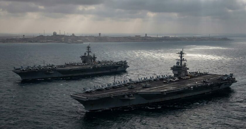 Amerika míří na Írán. Rusko varuje: Hrajete si s ohněm