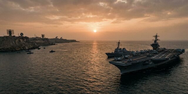 Ženeva bez dohody: Írán neustupuje, Amerika  posiluje vojenskou přítomnost