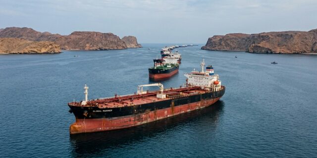 Když se zavře Hormuz: Proč je íránská krize horší než ruská invaze