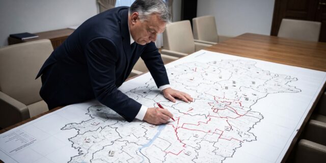 Orbán nakreslil volební mapu: systém, který rozhoduje dřív než voliči