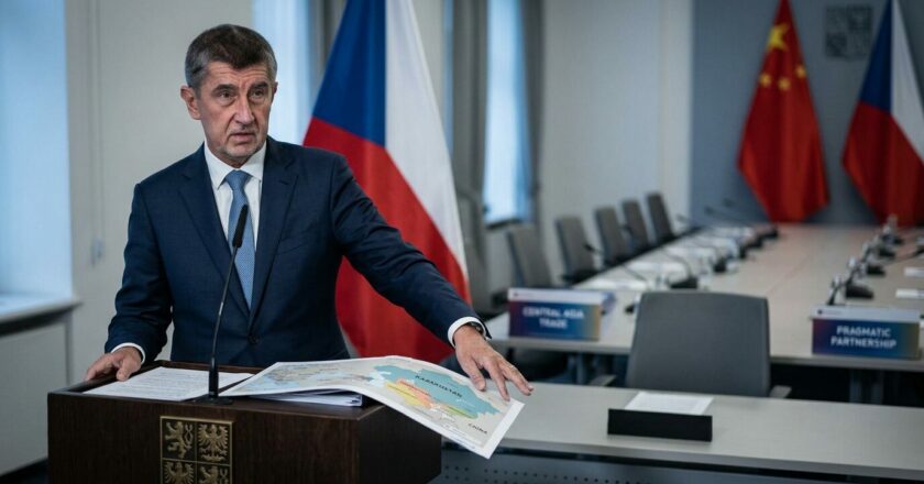 Tichý obrat k Číně: Babiš stopnul podporu Tchaj-wanu