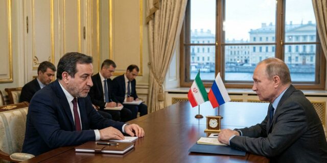 Kdo drží karty? Írán mezi Trumpem a Putinem – jeden ruší cesty, druhý přijímá hosty