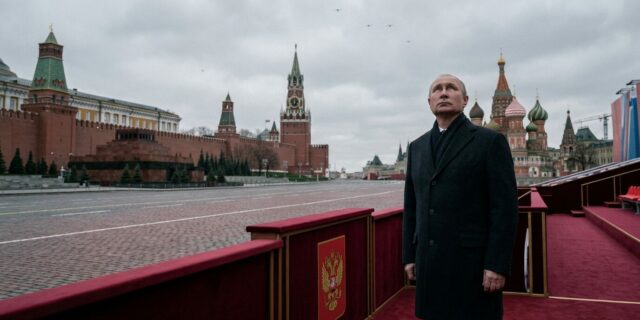 Den vítězství v ohrožení: Moskva se bojí ukrajinského úderu