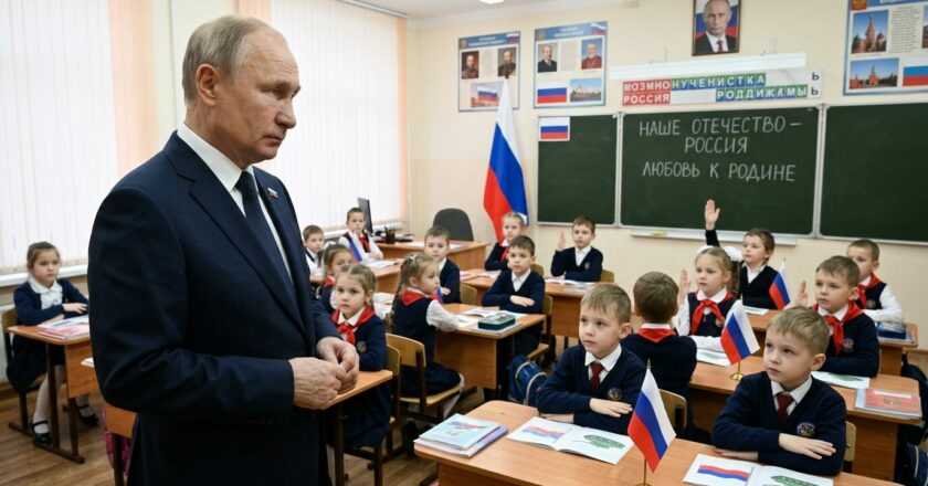 Ne boj, ale škola: Jak si Putin vychovává budoucí voliče