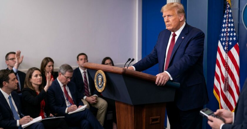 Trump vylučuje jaderné zbraně. Tlak na Írán ale pokračuje