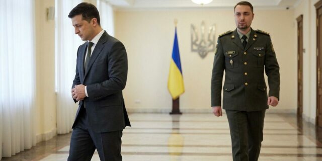 Zelenskyj zvažuje odchod. Kdo převezme moc v Kyjevě?